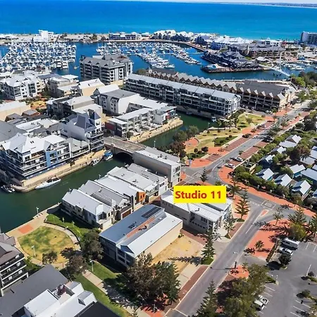 Studio 11 Mandurah Marina Exterior photo