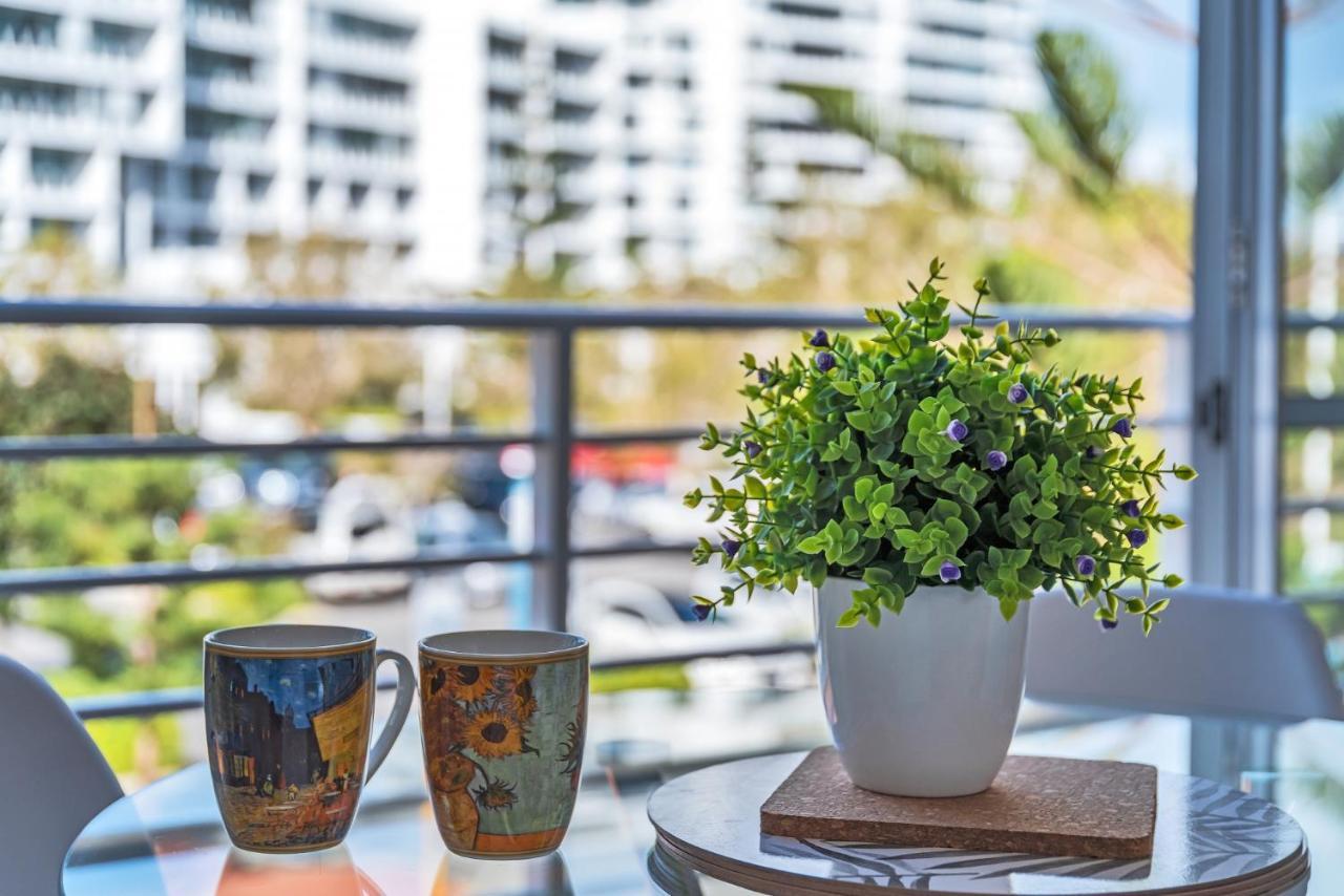11 Marina Apartment